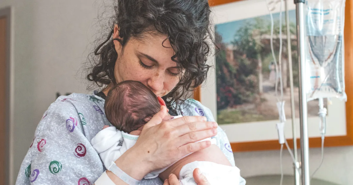 How Much to Charge for Birth Photography