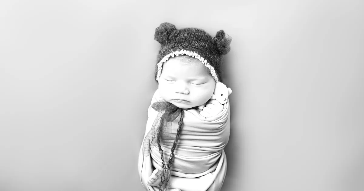 How Much to Charge for Newborn Photography