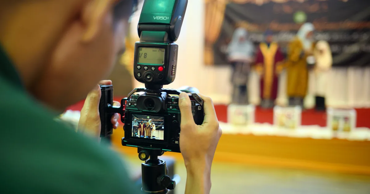 How to Become a Wedding Photographer With No Experience