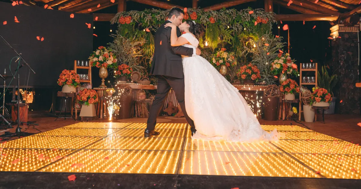 Wedding Reception Flash: Settings for a Dark Room
